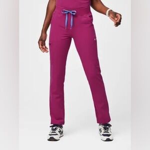 FIGS Yola Skinny Scrub Pants in Raspberry Sorbet Pink | Medium